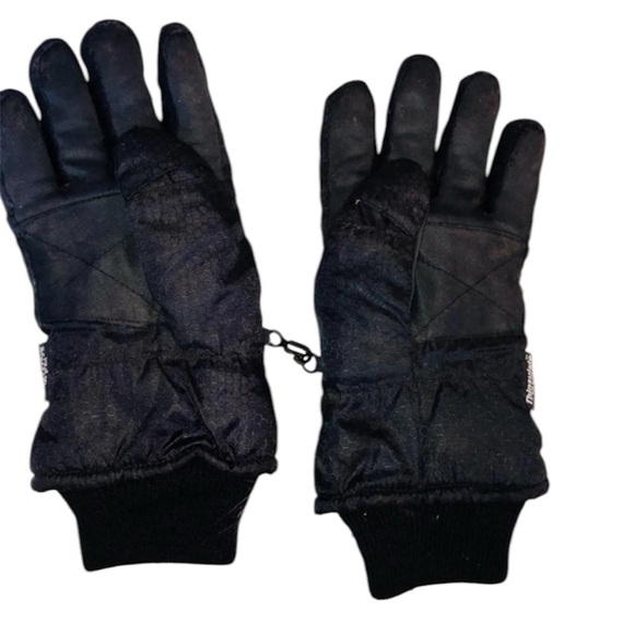 Thinsulate medium black gloves; Velcro closure - Picture 1 of 5
